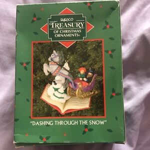 Enesco Treasury “Dashing through the Snow”/2002/108787/Jingle Bells/ Grey Horse
